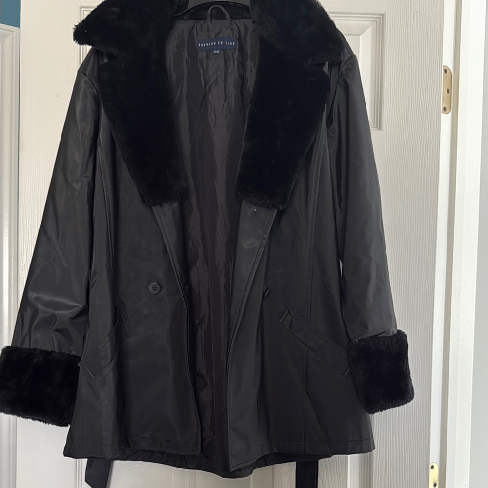 Women's Black Faux Fur Trim Jacket